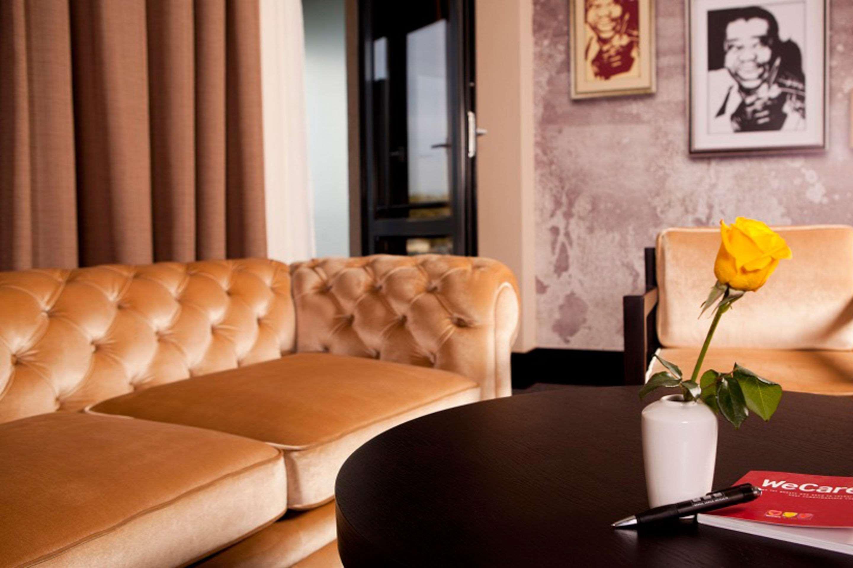 Comfort Hotel Lt - Rock 'N' Roll Вильнюс Экстерьер фото